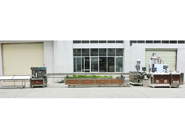 Precision single screw extrusion line for extracorporeal blood tube(dialysis tube) and blood transfusion tube